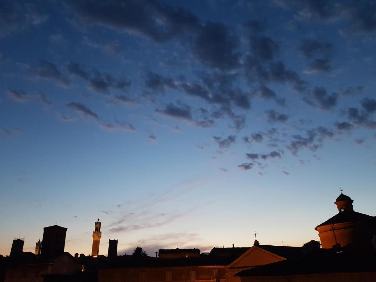 Apartmán Un Terrazzo Sulla Magia Siena Exteriér fotografie