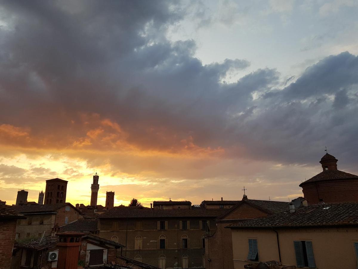 Apartmán Un Terrazzo Sulla Magia Siena Exteriér fotografie